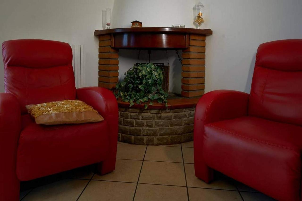 La Casa Di Gloria - Residence Affitta Camere Badia Prataglia Extérieur photo